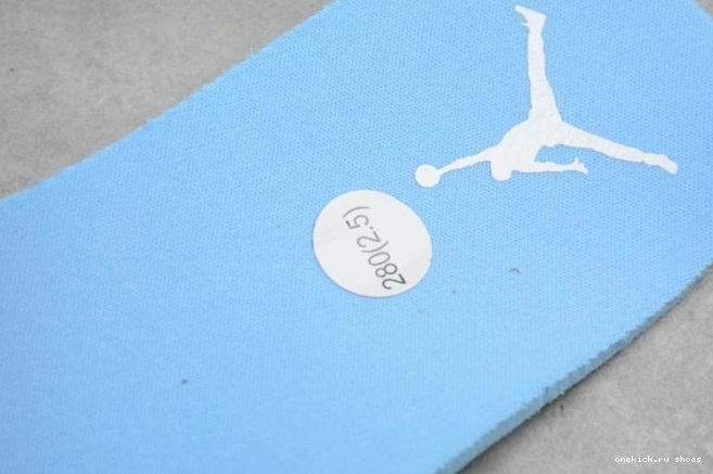 Cheap (W) Jordan Air Low AO9944-441 1 UNC 0612